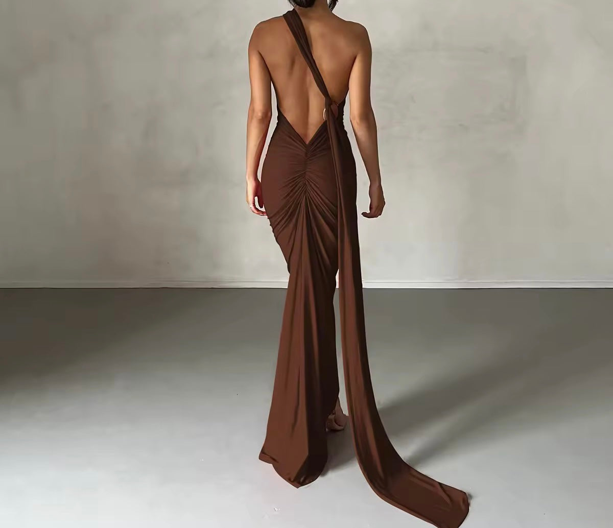 Sofia Elegante Maxi Dress